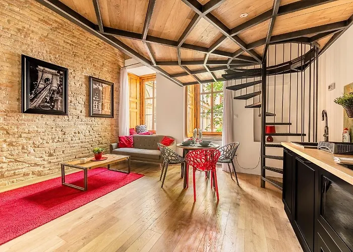 Liszt Designer 2Bedroom Center Apartment
