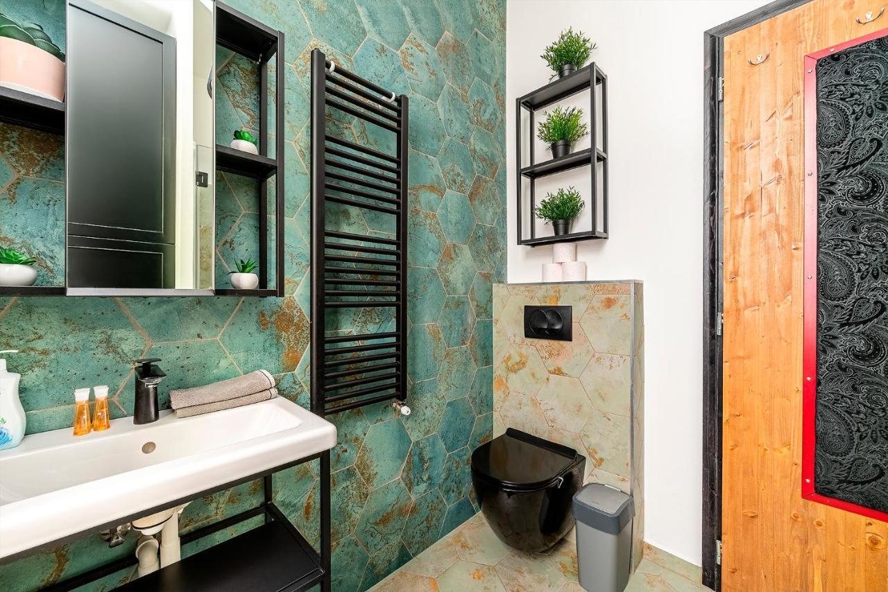 Liszt Designer 2bedroom Center דירה בודפשט