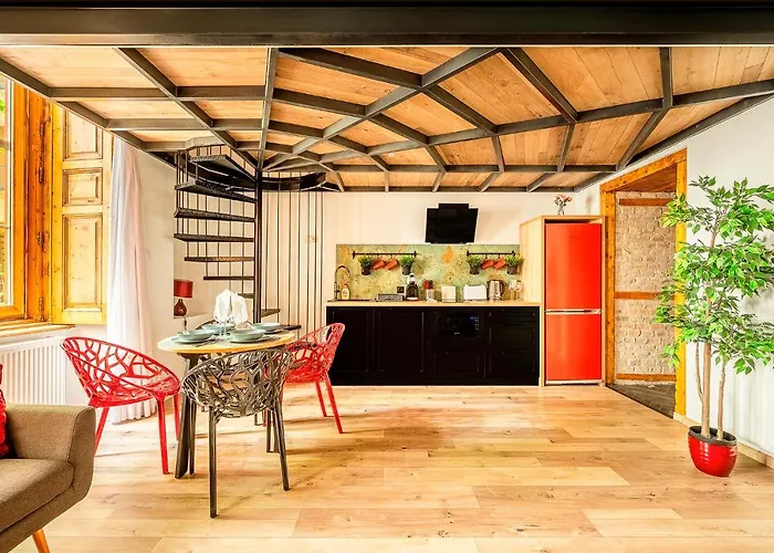Liszt Designer 2Bedroom Center Apartment